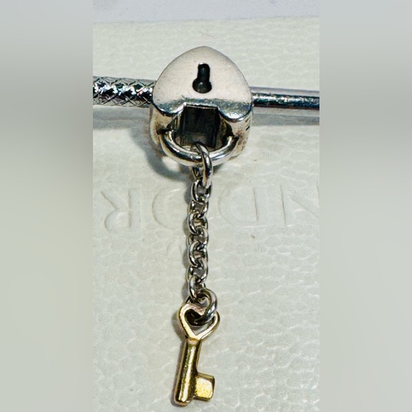 Authentic Retired Pandora Two Tone Pandora ‘Key To My Heart’ Charm - Picture 4 of 10